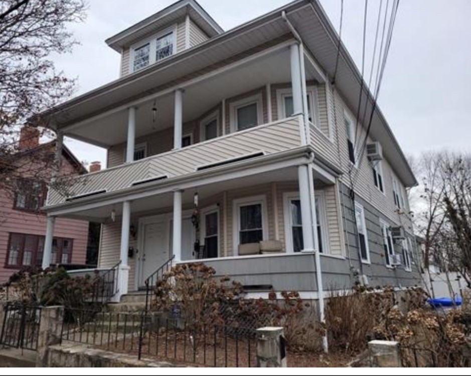 18 Dunnell Avenue Pawtucket, RI 02860 - Photo 1 of 20