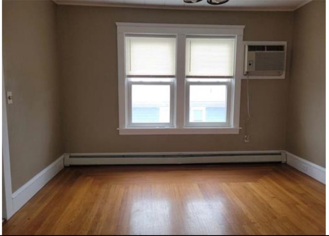 18 Dunnell Avenue Pawtucket, RI 02860 - Photo 3 of 20