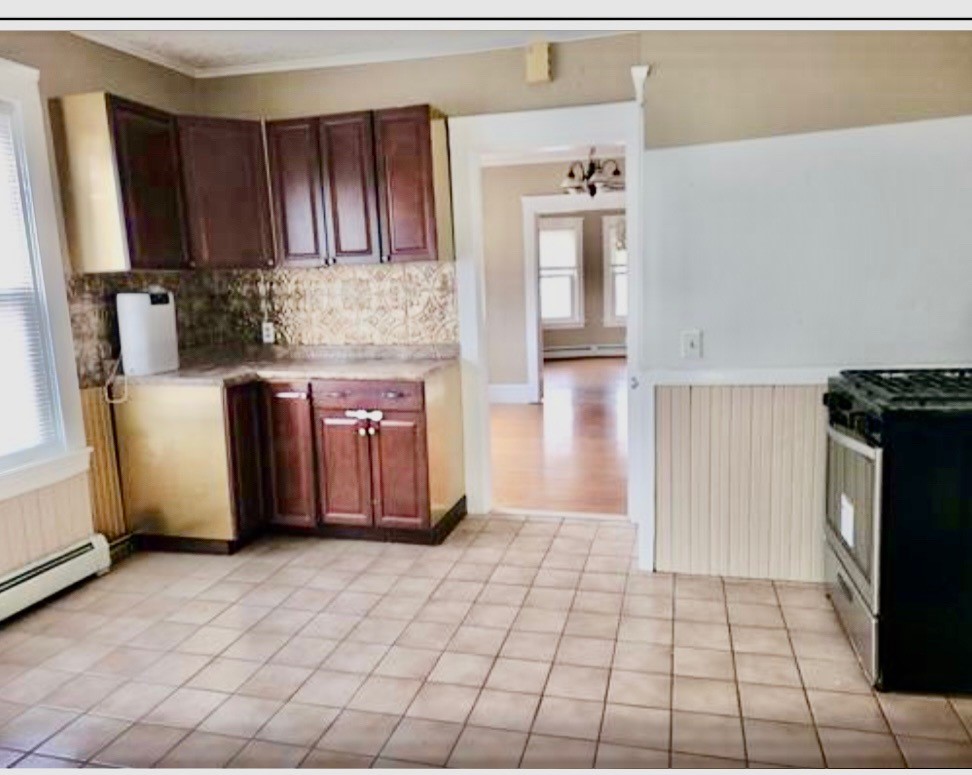 18 Dunnell Avenue Pawtucket, RI 02860 - Photo 8 of 20