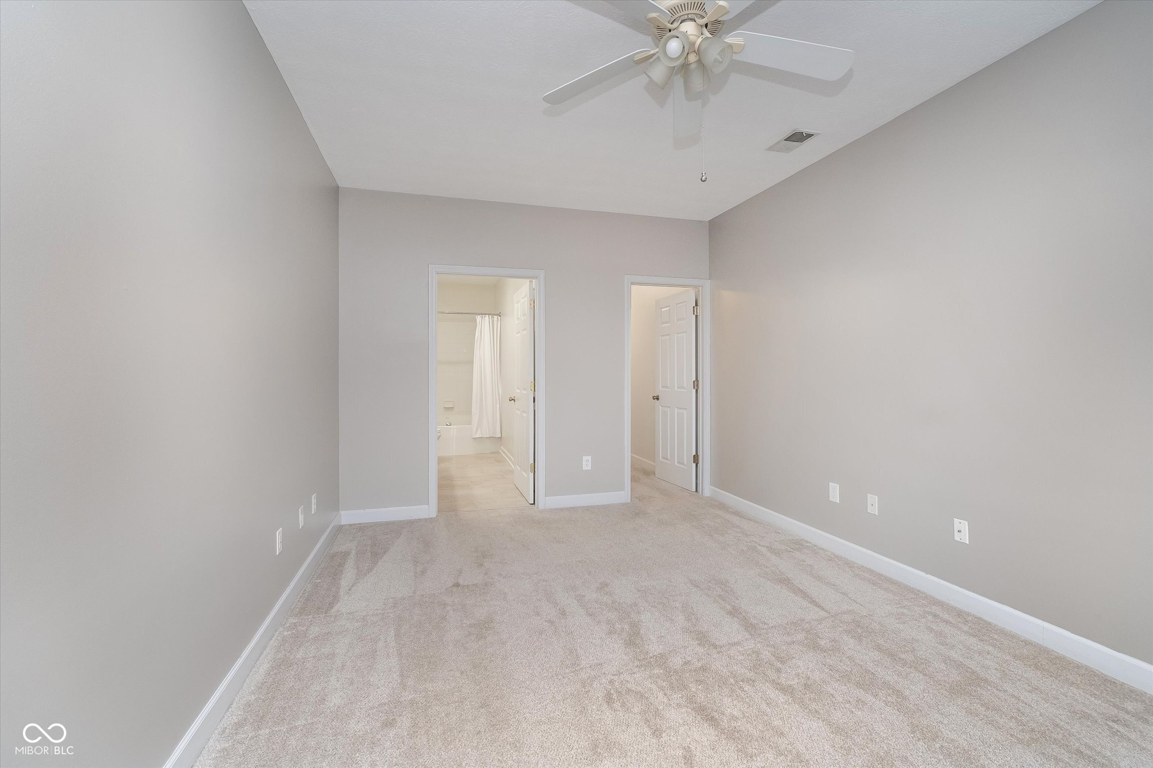 1160 Falcon Ridge Carmel, IN 46280 - Photo 16 of 32 Gallery Image 16