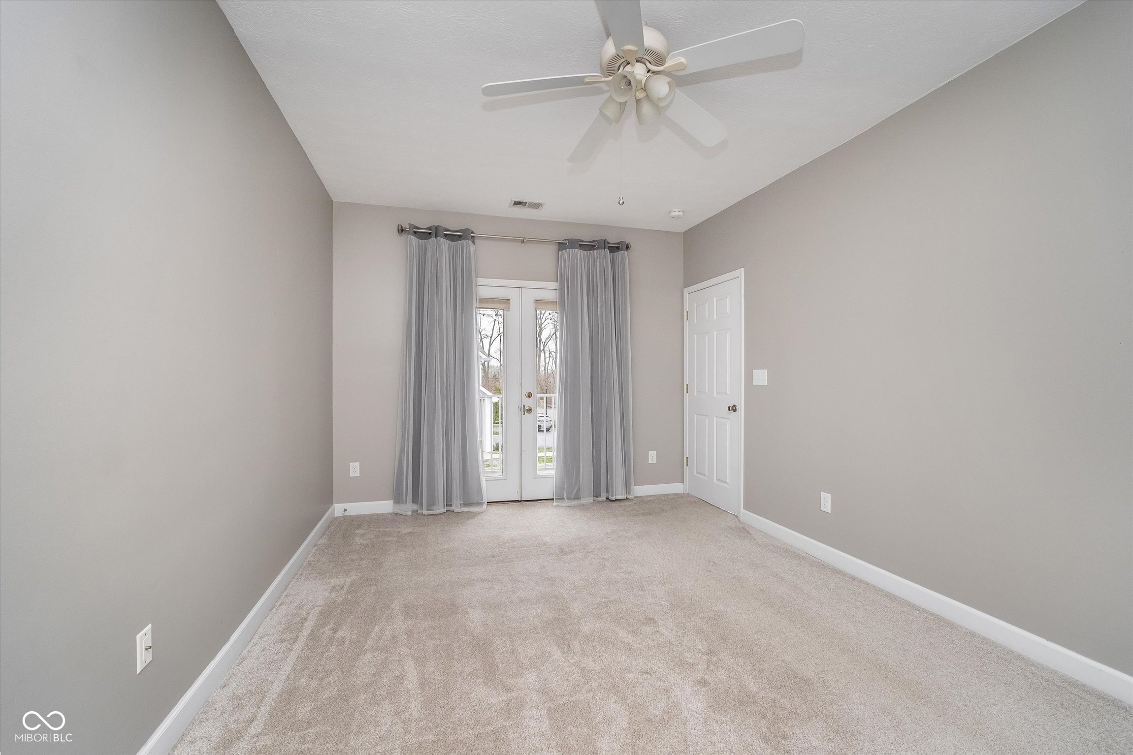 1160 Falcon Ridge Carmel, IN 46280 - Photo 18 of 32 Gallery Image 18
