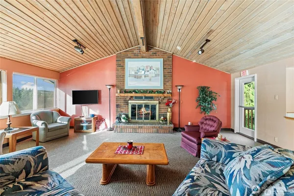 $220,000 | 20156 Vikings Crest Northeast, Unit 7104, Poulsbo, WA 98370