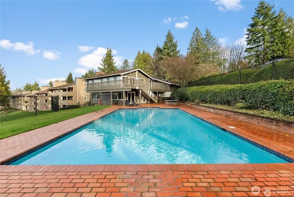 $220,000 | 20156 Vikings Crest Northeast, Unit 7104, Poulsbo, WA 98370