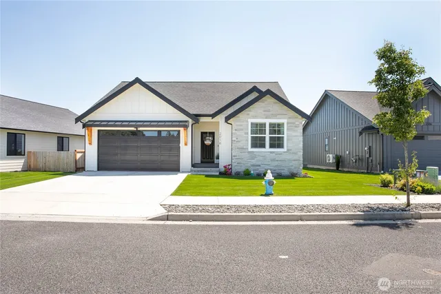 $585,000 | 2016 Steelhead Way, Lynden, WA 98264