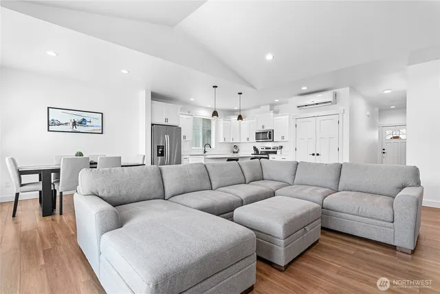 $585,000 | 2016 Steelhead Way, Lynden, WA 98264