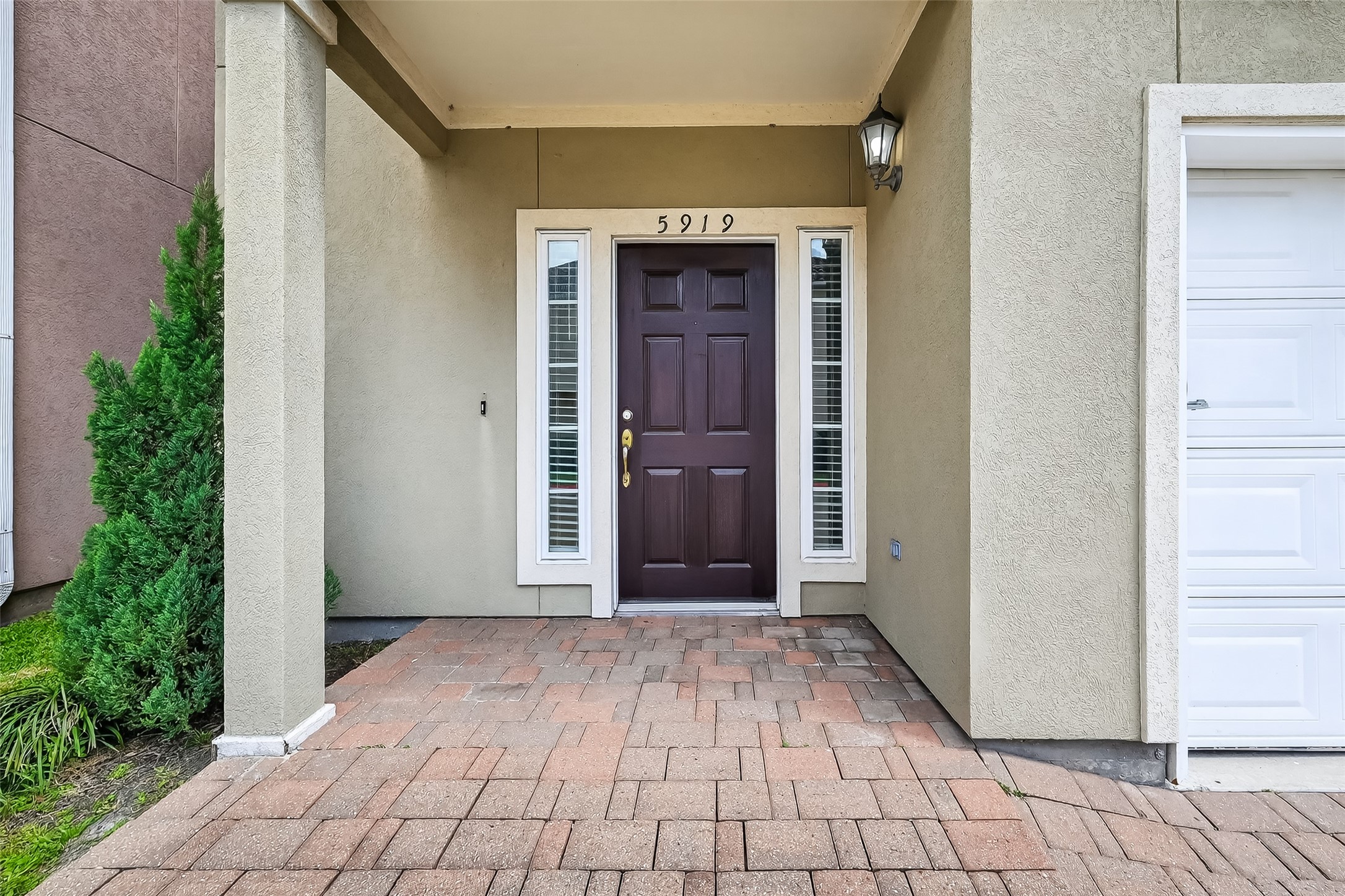 5919 Turtle Beach Lane Houston, TX 77036 - Photo 6 of 47
