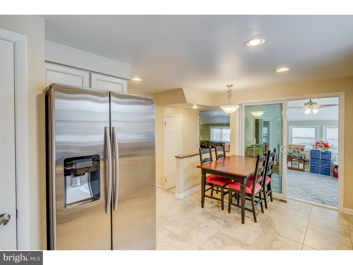 364 Bortons Mill Road Cherry Hill, NJ 08034 - Photo 9 of 25