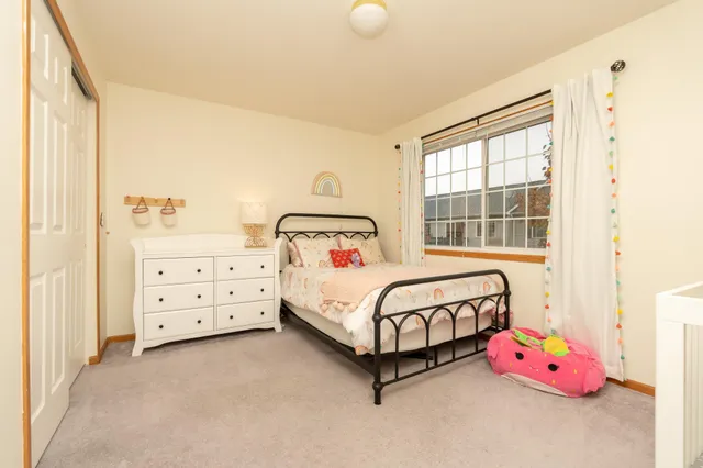 $284,900 | 8042 Stratford Circle South, Shakopee, MN 55379