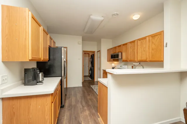 $284,900 | 8042 Stratford Circle South, Shakopee, MN 55379