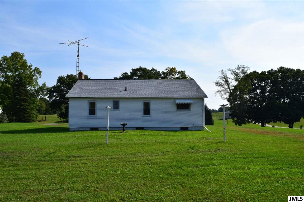 244 Ballard Road Jackson, MI 49201 - Photo 3 of 16 Photo 3