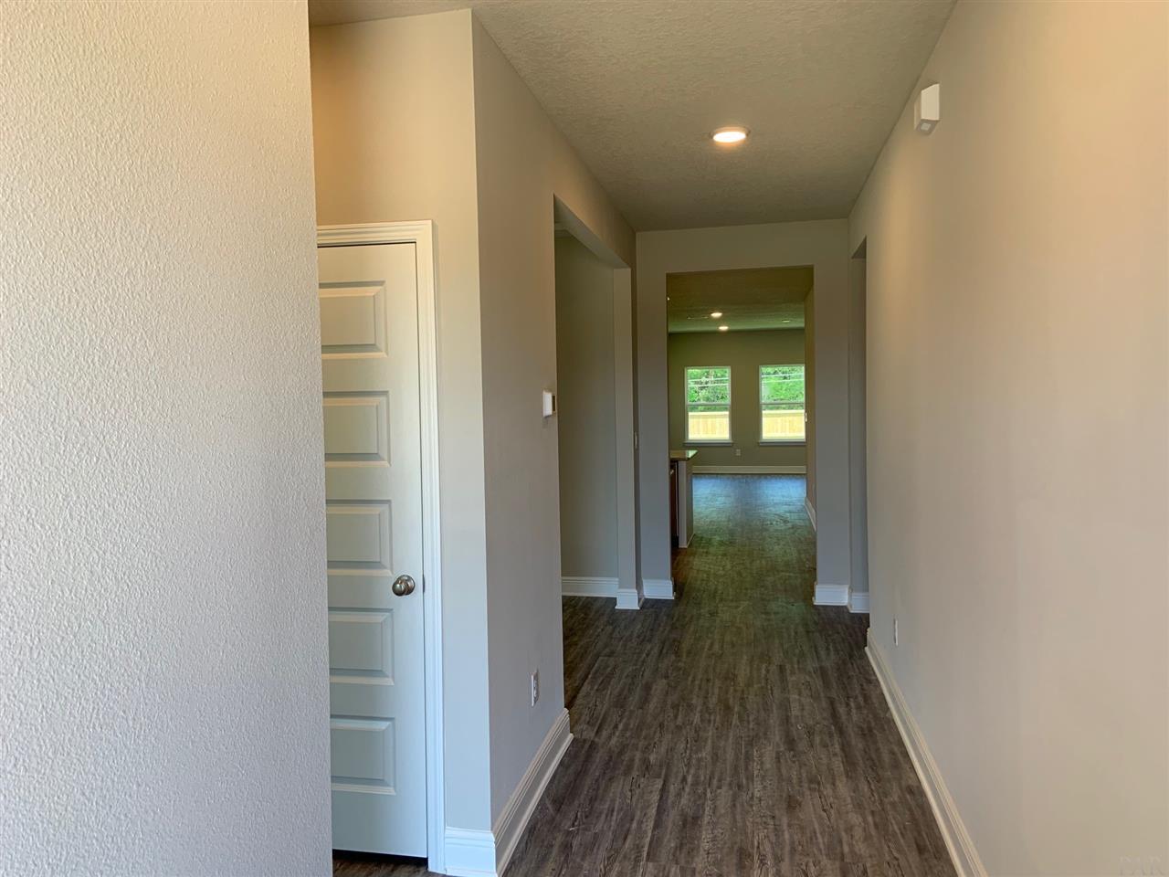 7588 Burnside Loop Pensacola, FL 32526 - Photo 5 of 27 Front entry