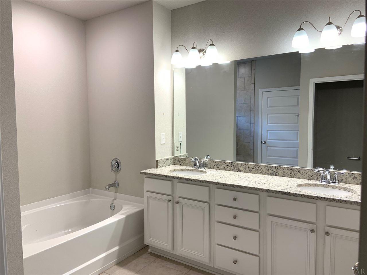 7588 Burnside Loop Pensacola, FL 32526 - Photo 8 of 27