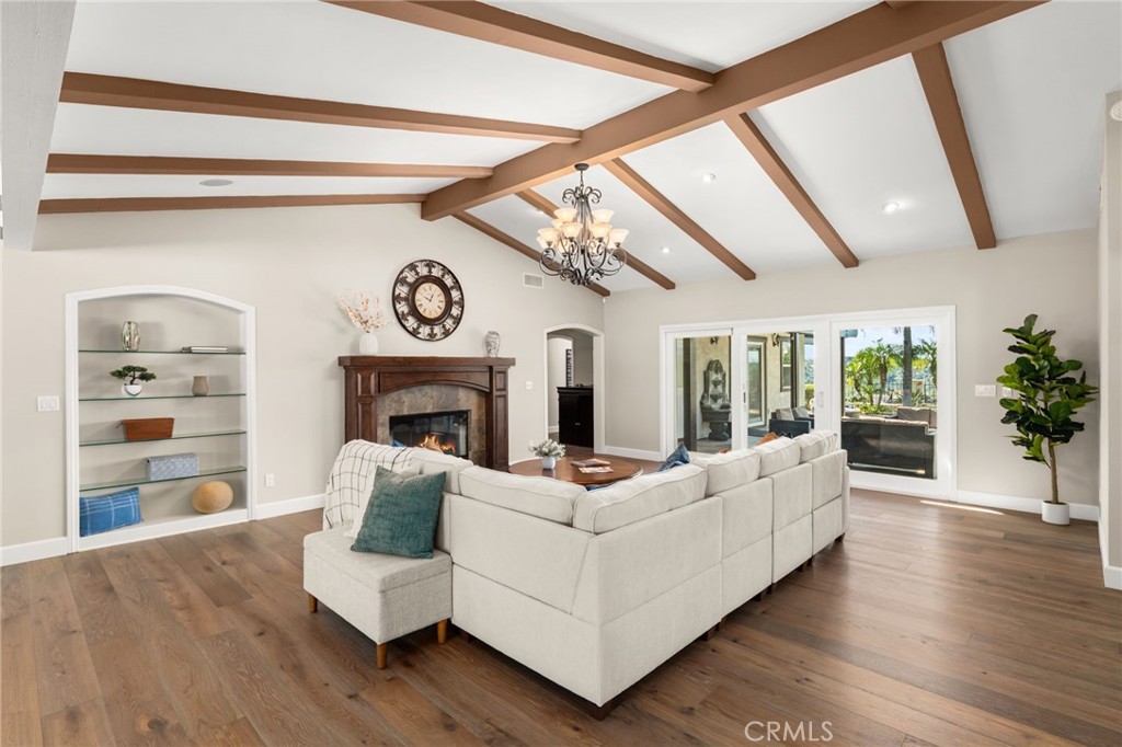 2465 Via Oeste Drive Fallbrook, CA 92028 - Photo 4 of 44