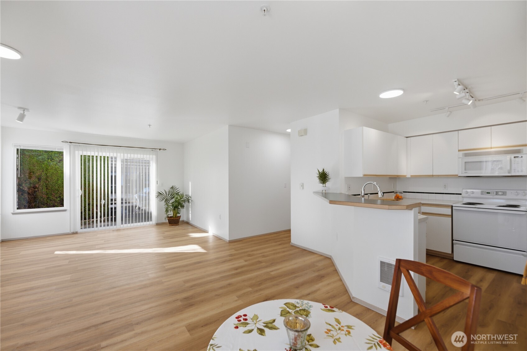 11130 Southeast 208th Street, Unit H102 Kent, WA 98031 - Photo 11 of 38