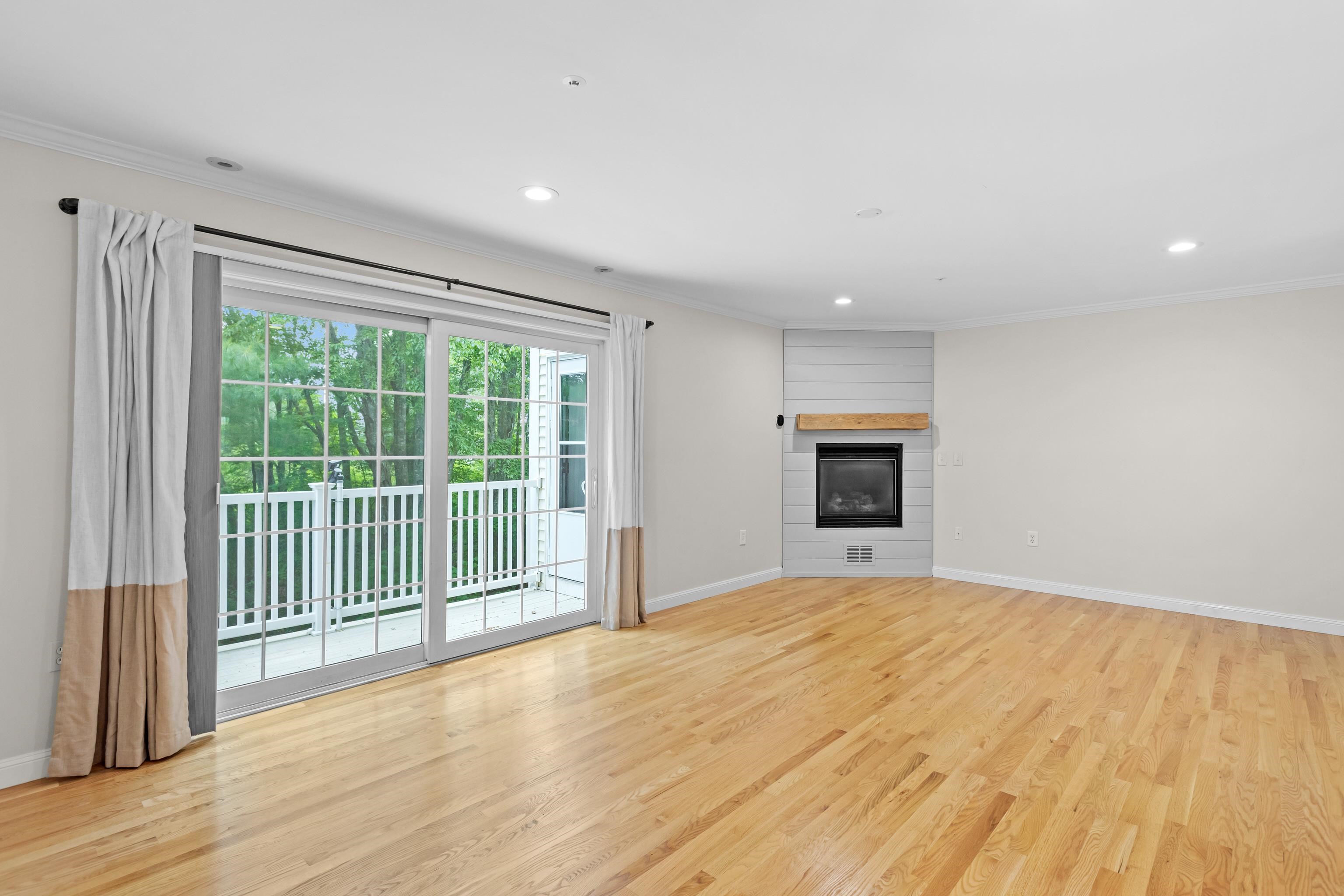 243 Drakeside Road, Unit 7 Hampton, NH 03842 - Photo 15 of 49