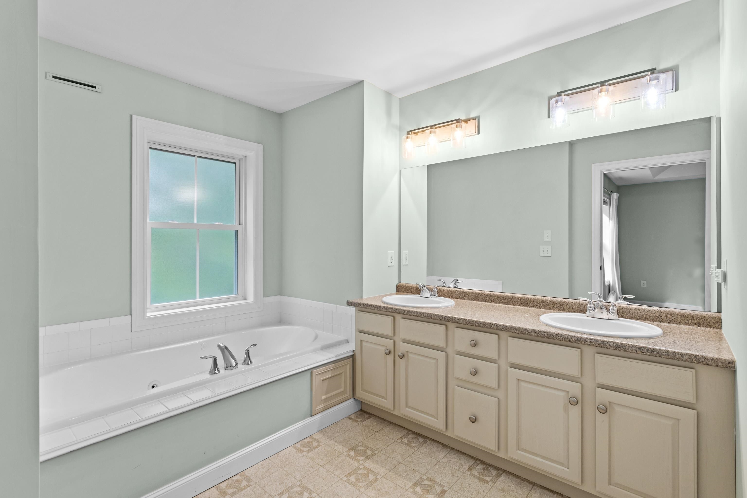 243 Drakeside Road, Unit 7 Hampton, NH 03842 - Photo 30 of 49