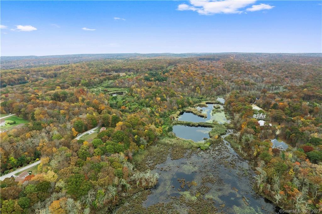 5 Old Stagecoach & Boston Post Road Old Lyme, CT 06371 - Photo 16 of 17 To the left view of town road Nicaja Way and subdivision Ryefield.