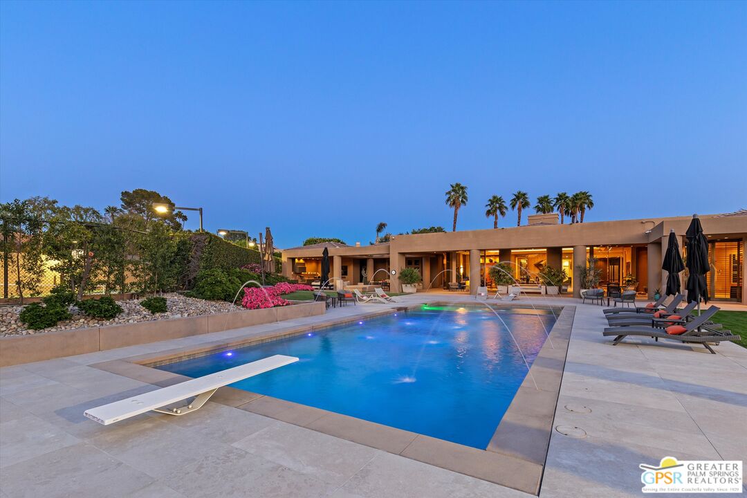 4 Big Sioux Road Rancho Mirage, CA 92270 - Photo 74 of 75 a view of a swimming pool with an outdoor seating