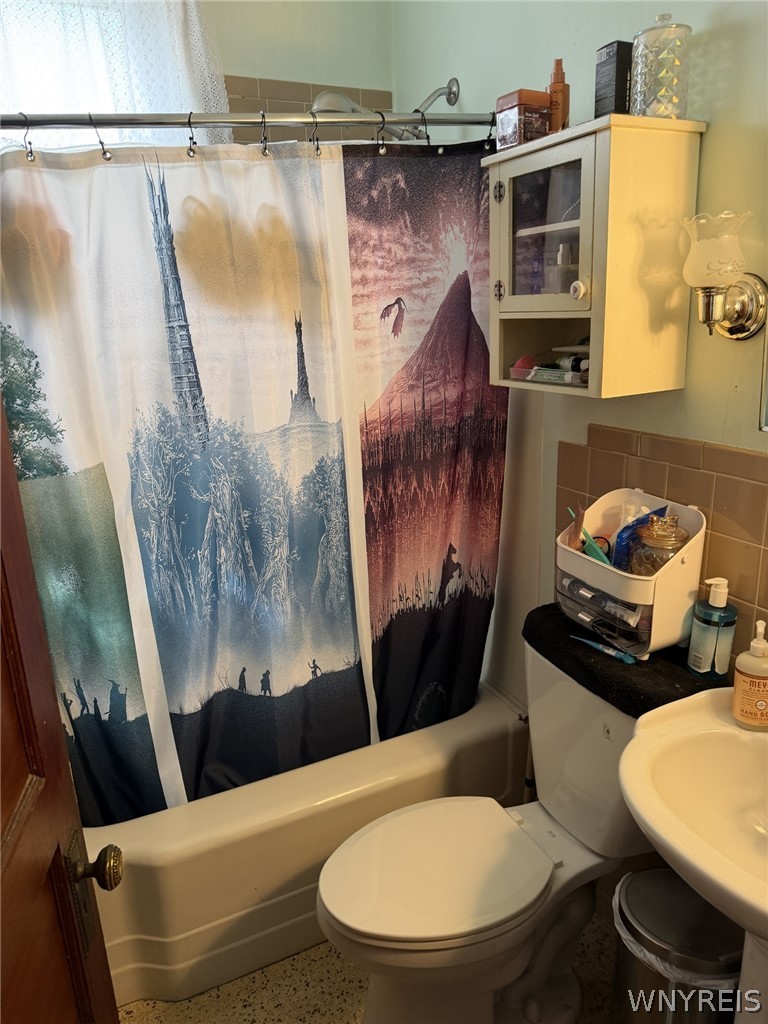 166 Herkimer Street Buffalo, NY 14213 - Photo 11 of 26 Bathroom Unit 1