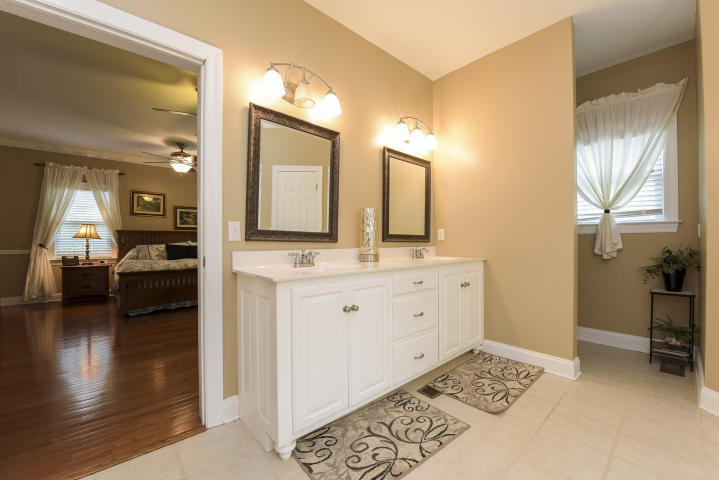 2488 Hudlow Loop Road Dunlap, TN 37327 - Photo 16 of 48 Master Bath