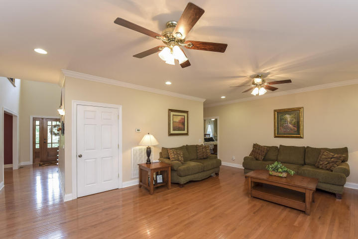 2488 Hudlow Loop Road Dunlap, TN 37327 - Photo 7 of 48 Great Room