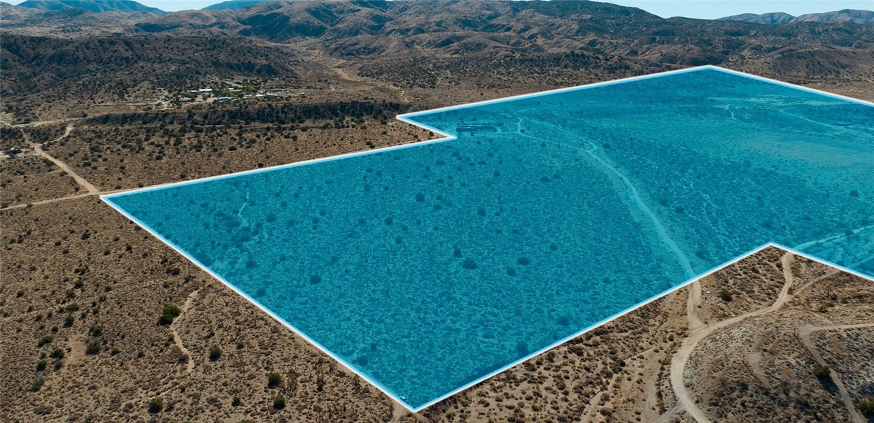 7 Jeep Road Littlerock, CA 93543 - Photo 3 of 9 a view of a back yard