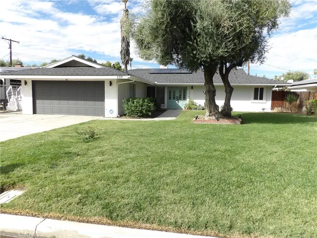 $499,900 | 177 North Stanford Street, Hemet, CA 92544
