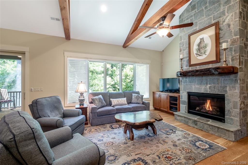 445 Camptown Road Brevard, NC 28712 - Photo 13 of 47 Gallery Image 13