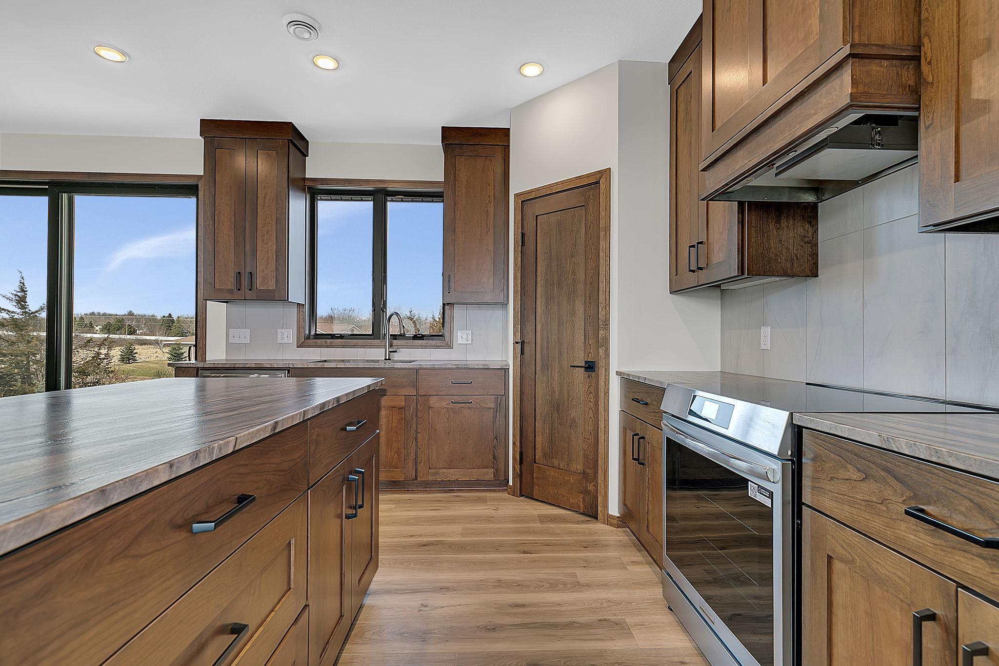 3401 Wildflower Road St. Cloud, MN 56301 - Photo 4 of 26