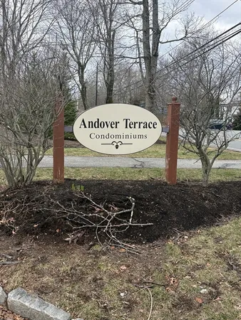 $2,600 | 4 Longwood Drive, Unit 3, Andover, MA 01810