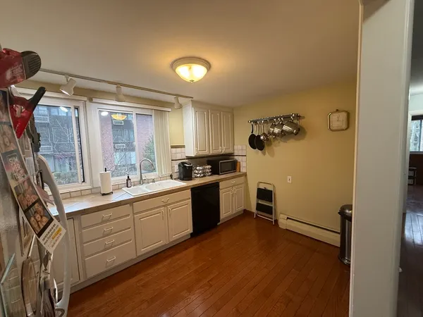 $2,600 | 4 Longwood Drive, Unit 3, Andover, MA 01810