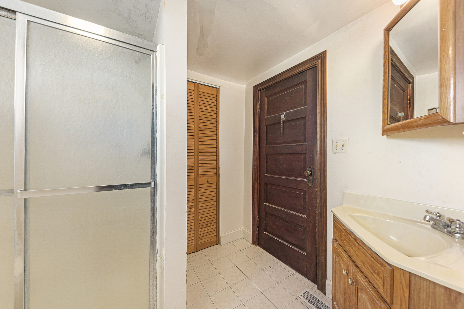 8N680 Percy Road Maple Park, IL 60151 - Photo 16 of 30 a bathroom with a shower and a sink