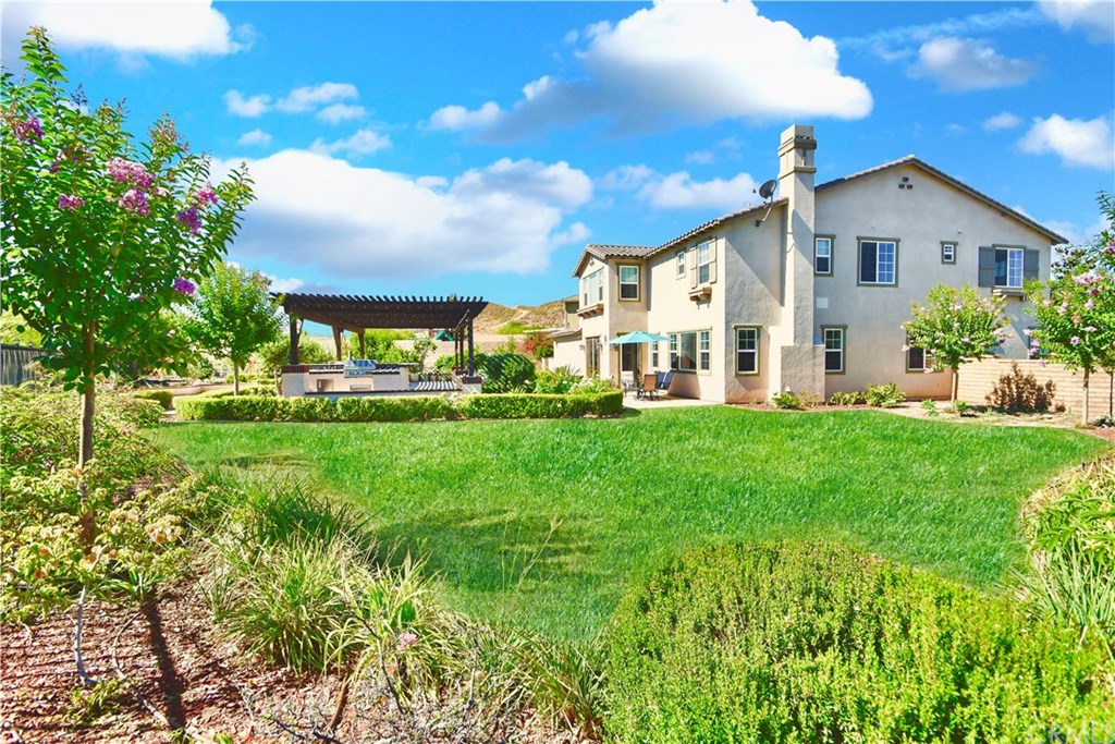 13303 Ridge Rte Road Riverside, CA 92503 - Photo 3 of 61