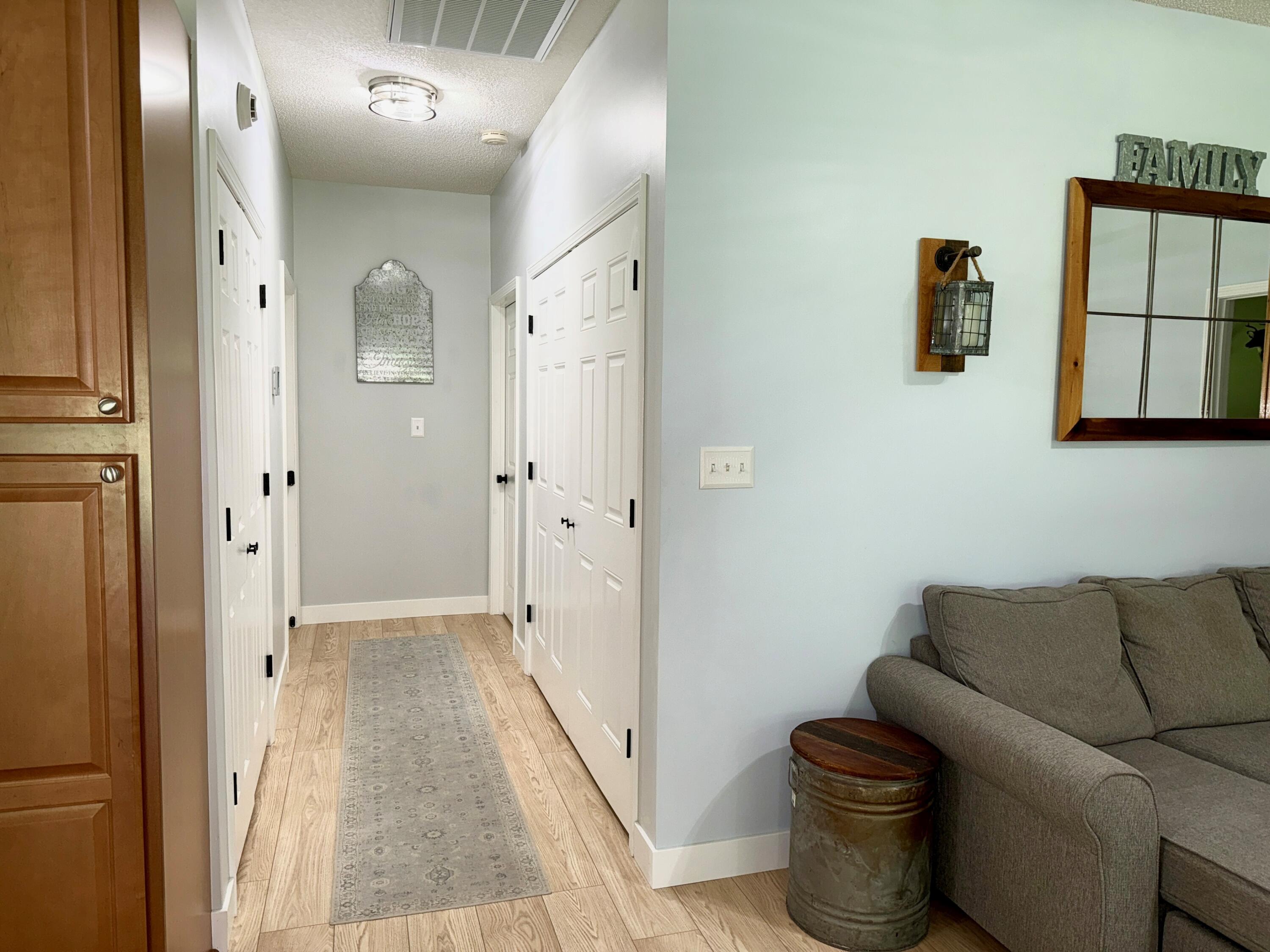 1090 Winding Pond Road Manning, SC 29102 - Photo 31 of 59 HALLWAY
