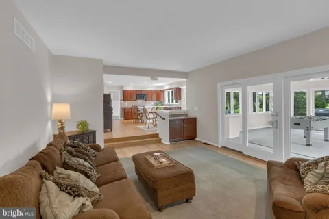 $1,199,000 | 9 Riverstone Circle, New Hope, PA 18938
