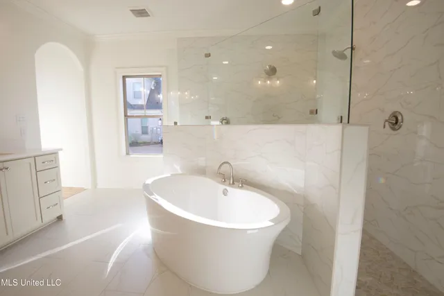 $713,876 | 5077 Reserve Way, Hernando, MS 38632