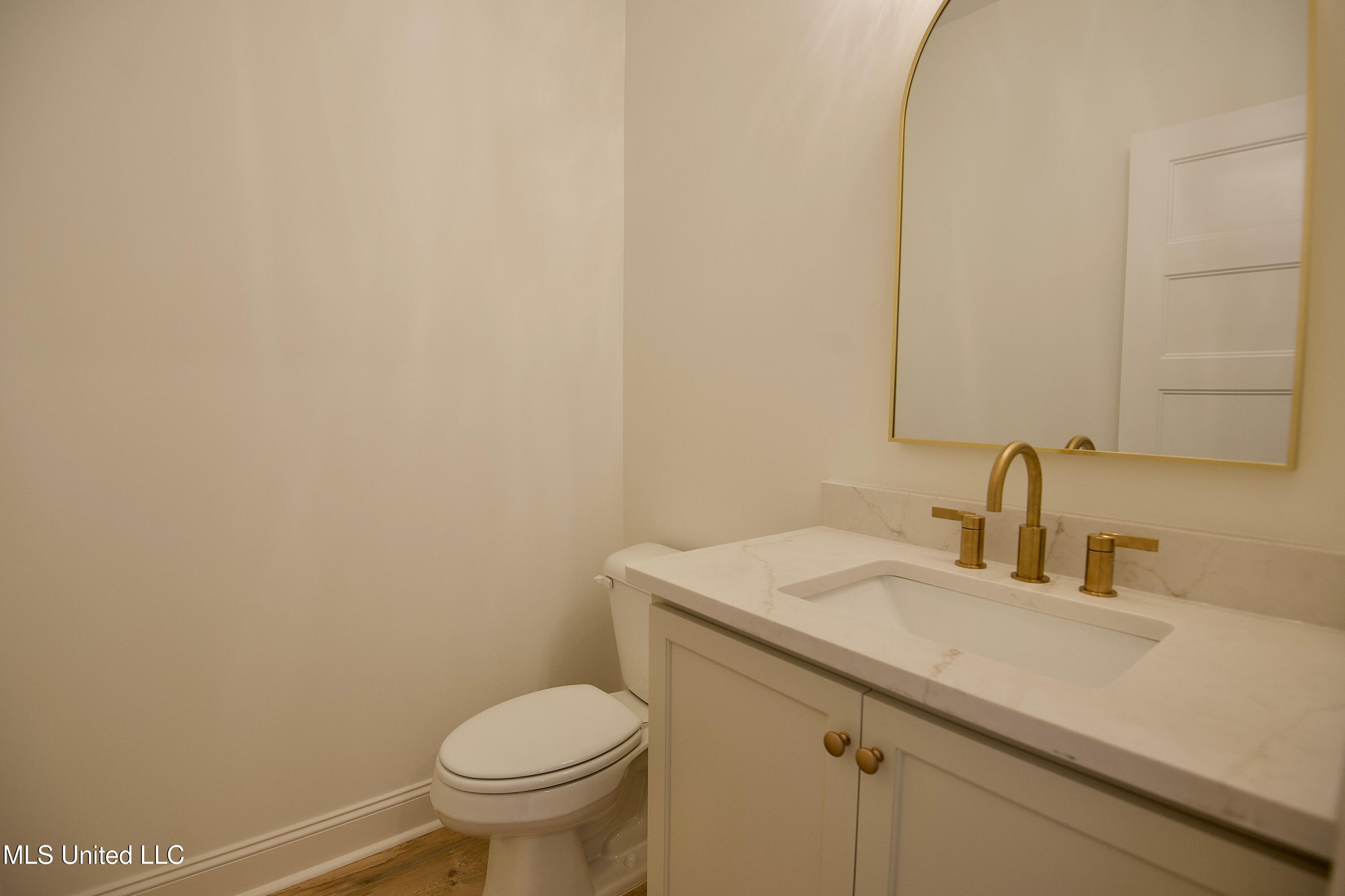 5077 Reserve Way Hernando, MS 38632 - Photo 23 of 27 14-half bath