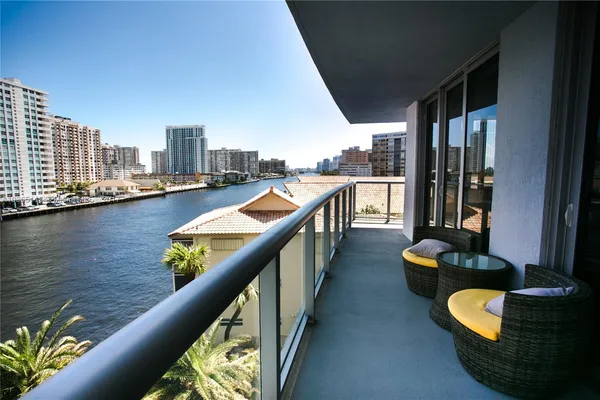 $7,500 | 2600 East Hallandale Beach Boulevard, Unit T501, Hallandale Beach, FL 33009