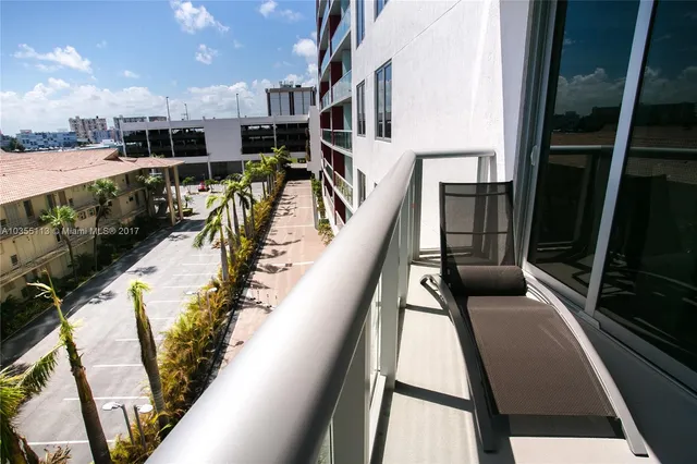 $7,500 | 2600 East Hallandale Beach Boulevard, Unit T501, Hallandale Beach, FL 33009
