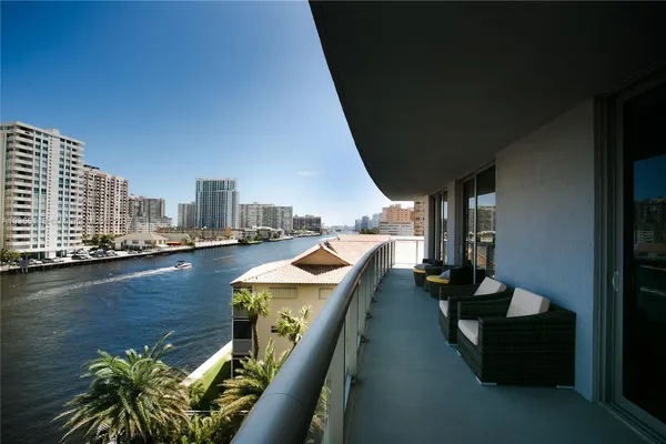 $7,500 | 2600 East Hallandale Beach Boulevard, Unit T501, Hallandale Beach, FL 33009