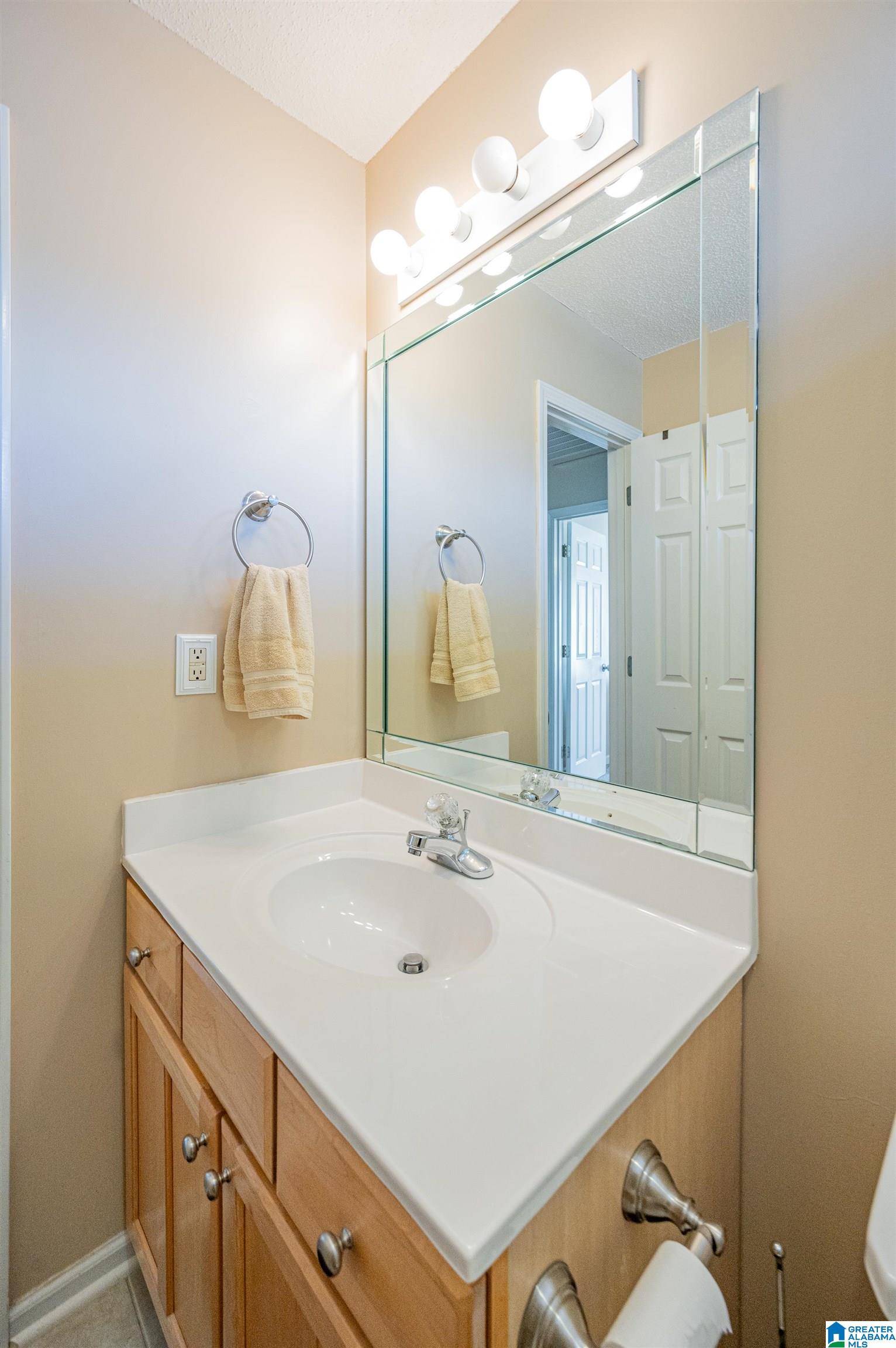 276 Warwick Lane Alabaster, AL 35007 - Photo 31 of 36