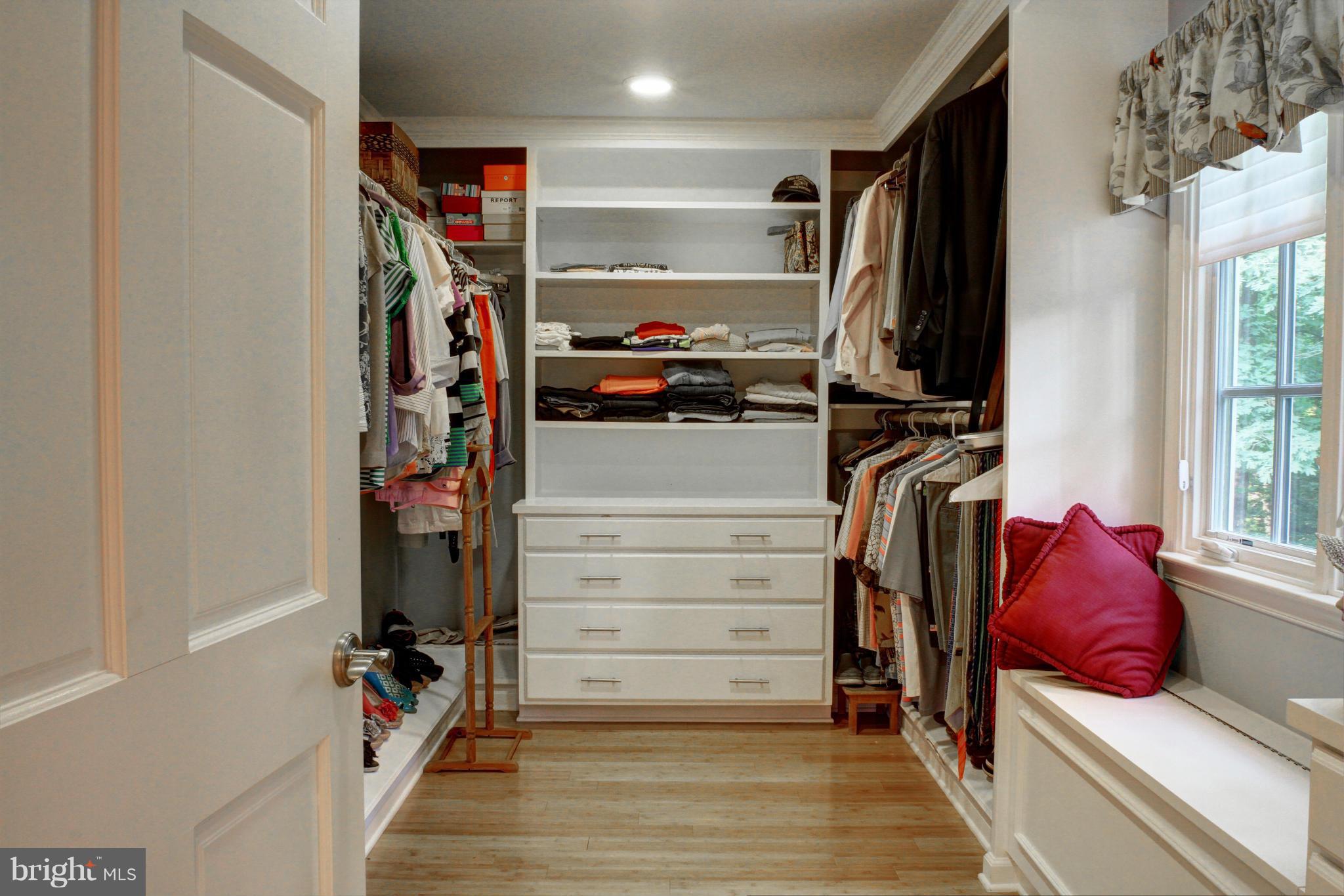 516 Ridge Road Annapolis, MD 21401 - Photo 16 of 30 Master Closet