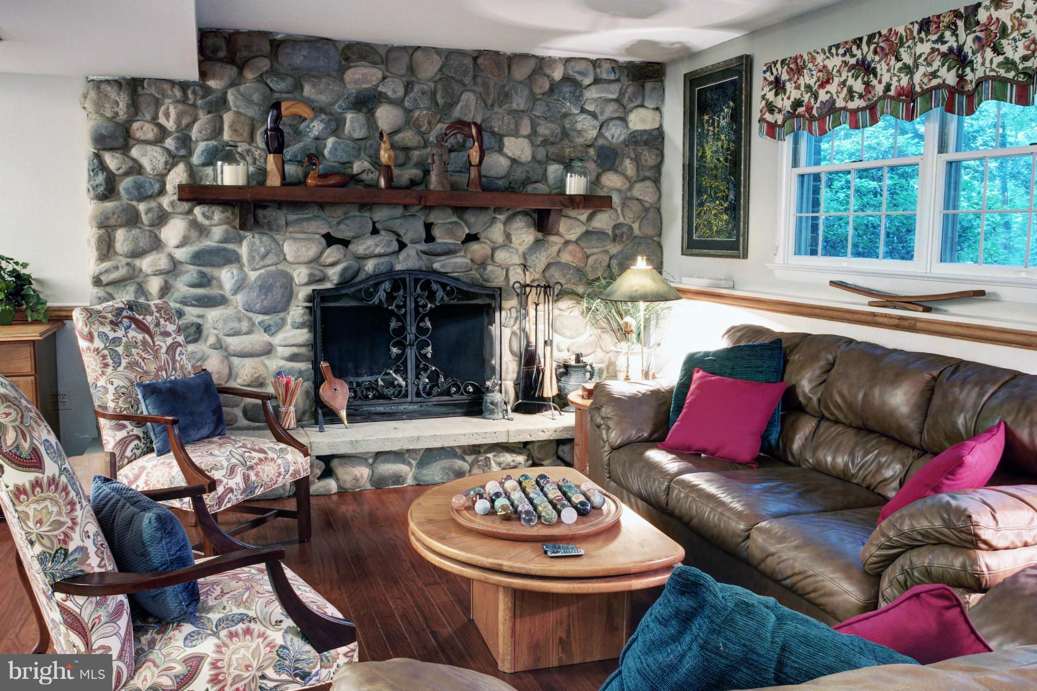 516 Ridge Road Annapolis, MD 21401 - Photo 21 of 30 Family Room