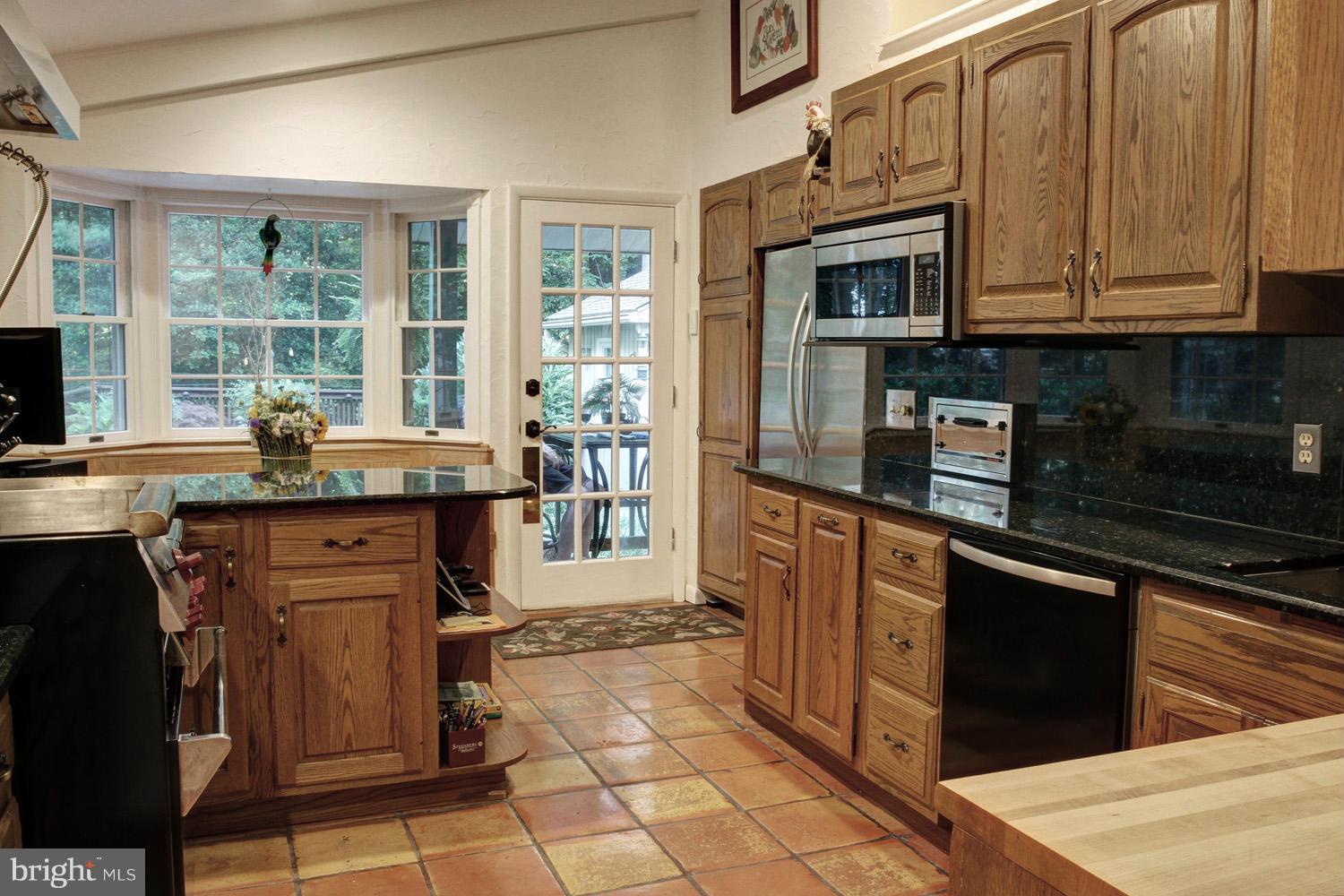 516 Ridge Road Annapolis, MD 21401 - Photo 9 of 30 Kitchen