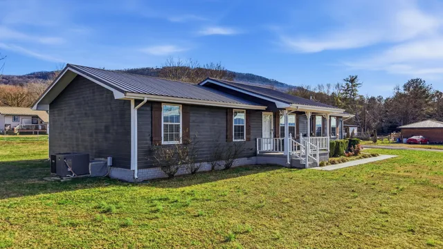$239,000 | 125 Pickett Drive, Whitwell, TN 37397