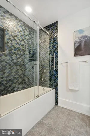 $853,000 | 1716 Spruce Street, Unit 6, Philadelphia, PA 19103