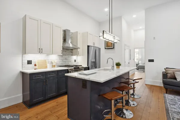 $853,000 | 1716 Spruce Street, Unit 6, Philadelphia, PA 19103