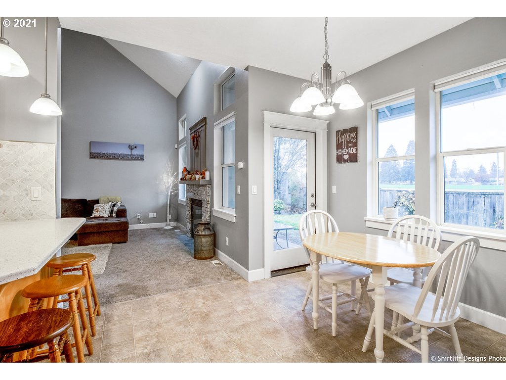 3725 Julia Loop Eugene, OR 97404 - Photo 16 of 32 Gallery Image 16