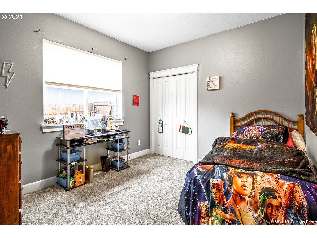 3725 Julia Loop Eugene, OR 97404 - Photo 20 of 32 Gallery Image 20