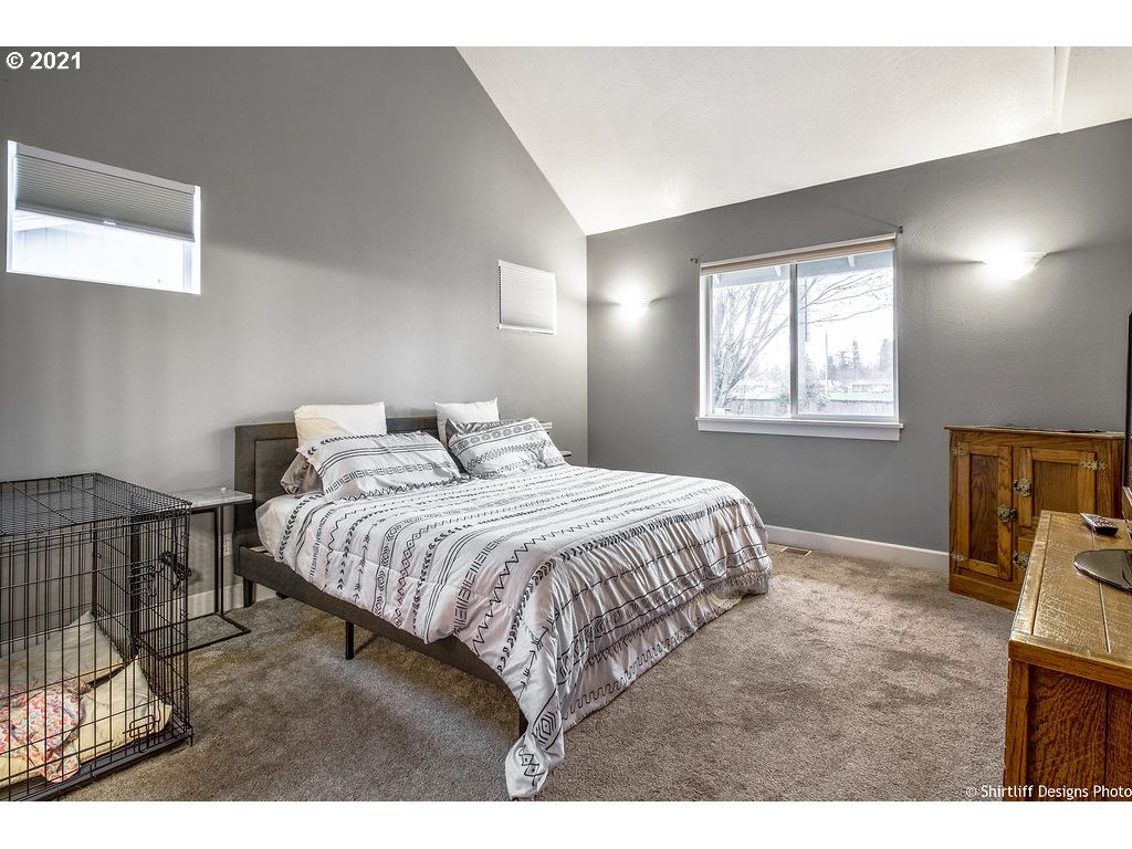 3725 Julia Loop Eugene, OR 97404 - Photo 25 of 32 Gallery Image 25